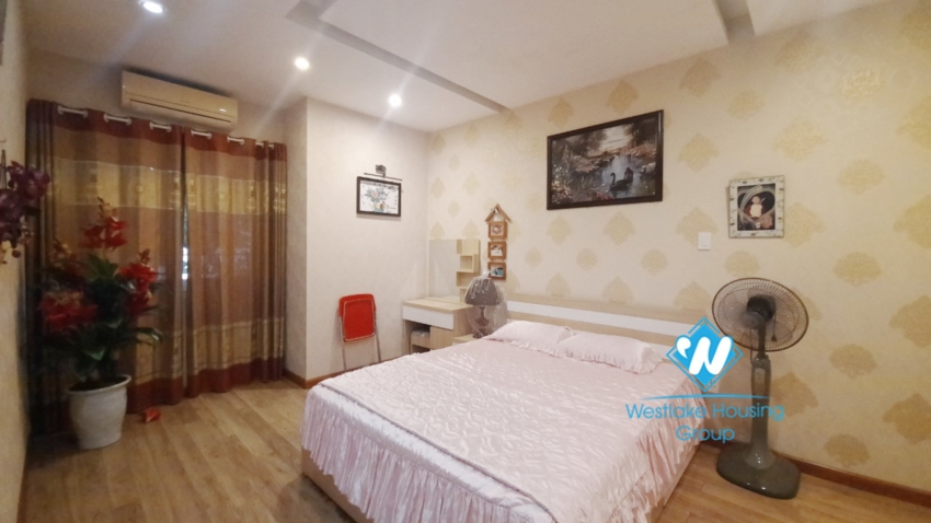 5 bedroom house for rent in Long Bien